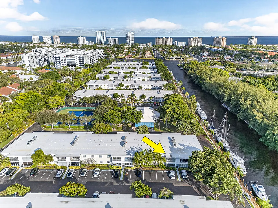 6417 Bay Club Dr #3