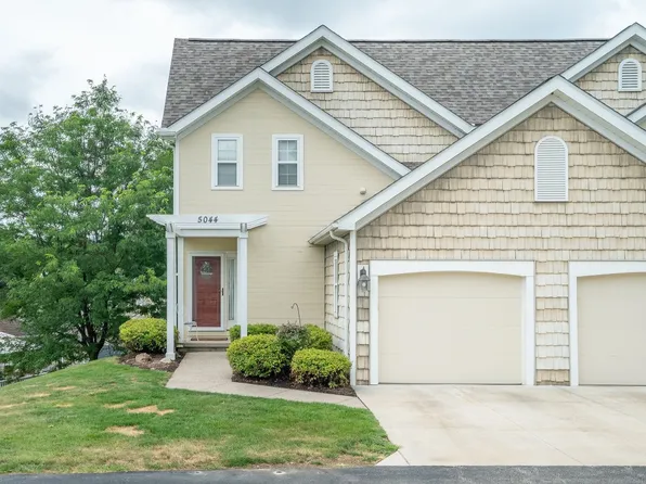 5044 E Oak Ridge Cir #702, Erie, PA 16509