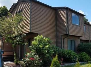 2A Adrian Ct, Cortlandt Manor, NY 10567