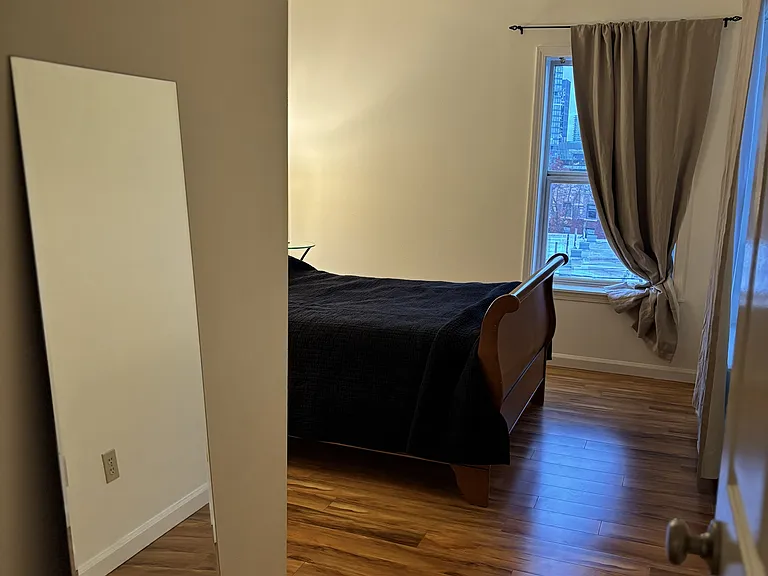 506 E Howell St #302 — Photo 7