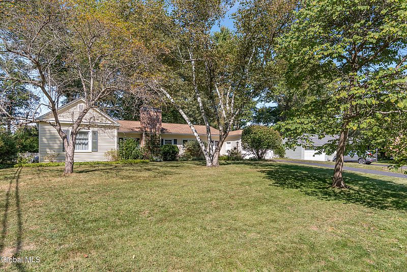 4th image of 47 Oldox Road