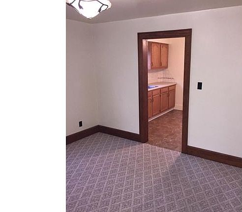 5th image of 850 Fair Ave NE