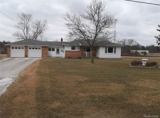 5925 Klettner Rd, Saint Clair, MI 48079