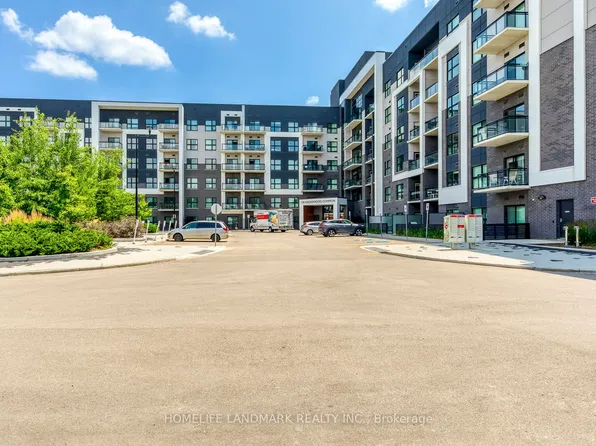 (undisclosed Address), Oakville, ON L6H 0X3