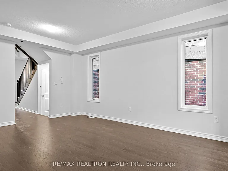 21 Prudhoe Ter — Photo 9