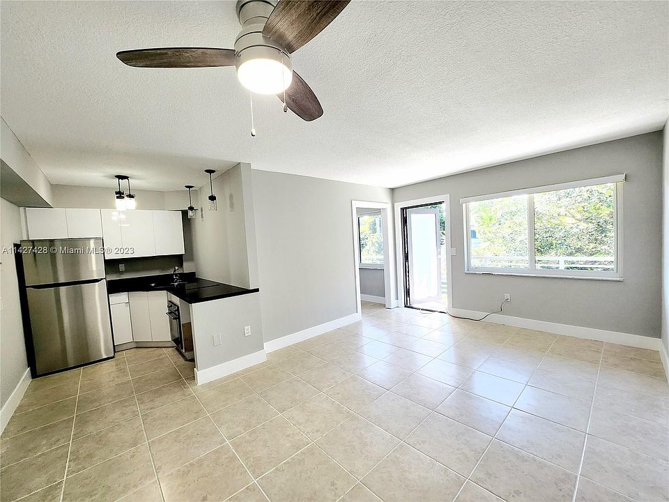 1st image of 335 SW 20th St APT 9