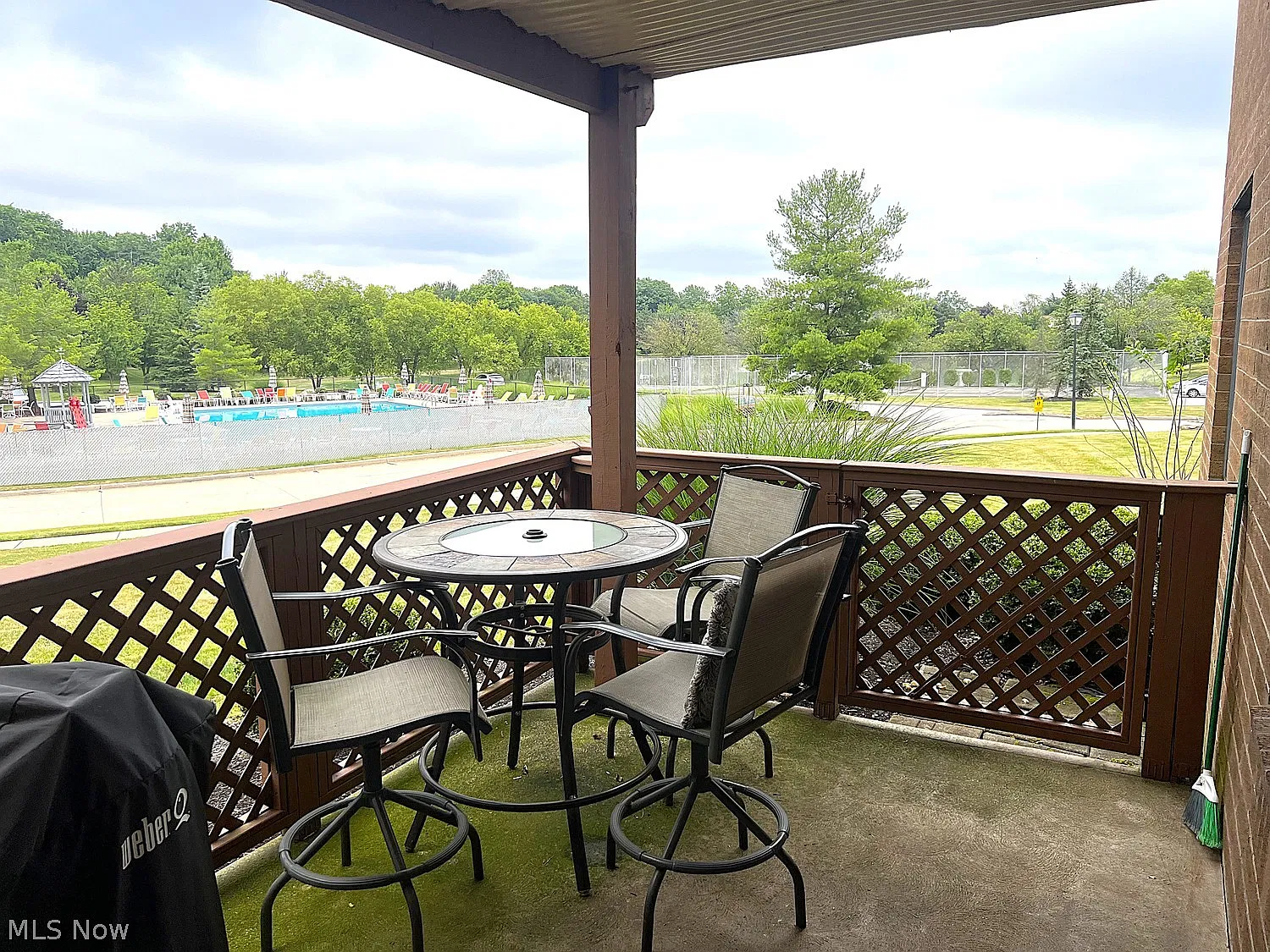 2 bed, 2.0 bath, 1192 sqft, $2,000 — Photo 3