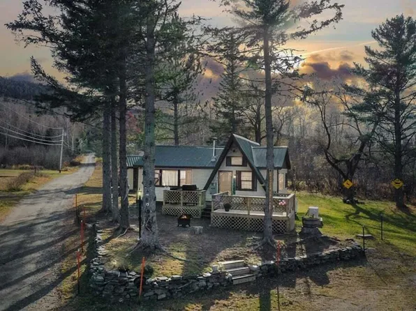 15 Ridge Road, Rockwood T1 R1 NBKP, ME 04478