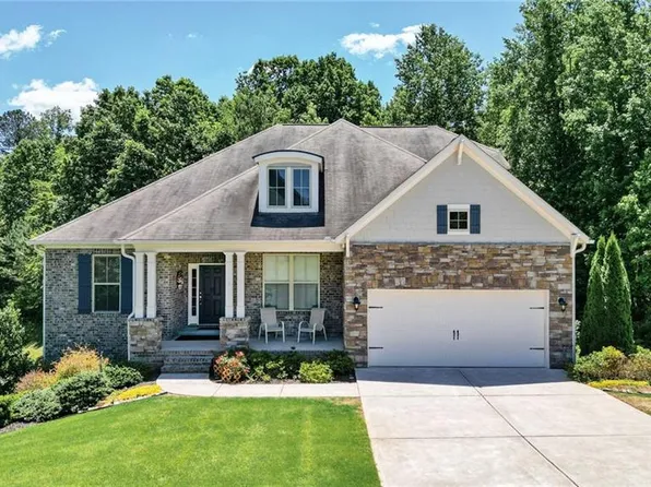 2064 W Hampton Dr, Canton, GA 30115