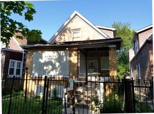 906 N Karlov Ave, Chicago, IL 60651