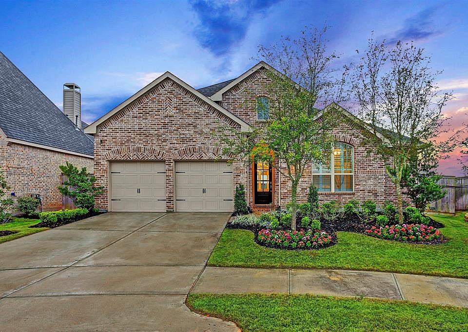 1st image of 28031 Castle Park Ln