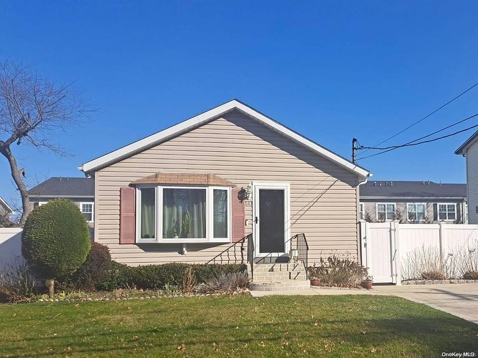 1st image of 141 Sammis Avenue