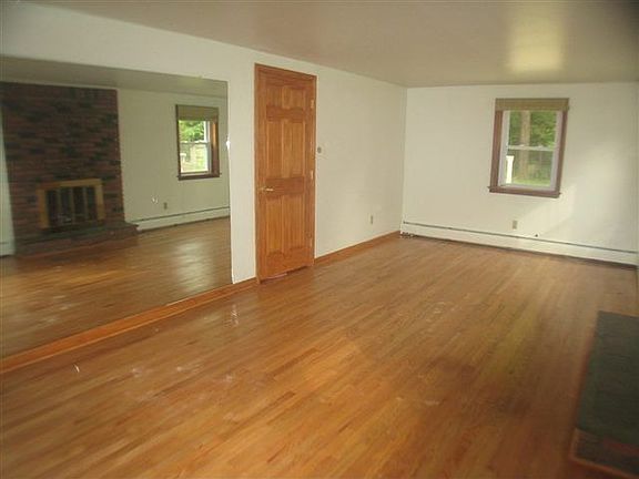 3rd image of 20 Norbrick Dr