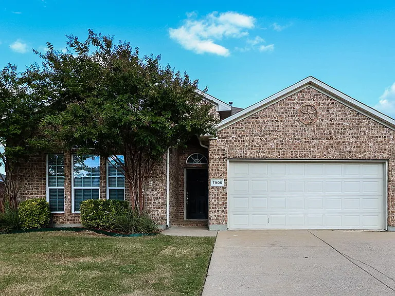 7905 Raton Ridge Ln — Photo 1