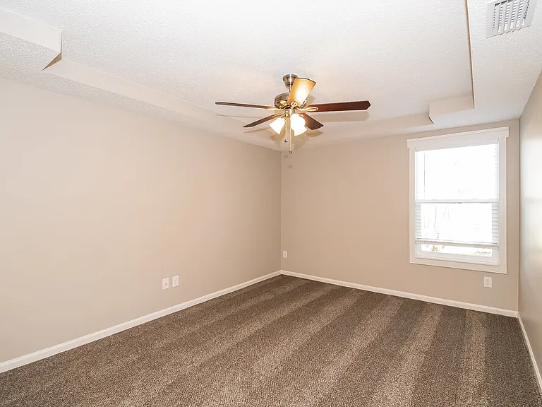 1544 Slash Pine Ct — Photo 8