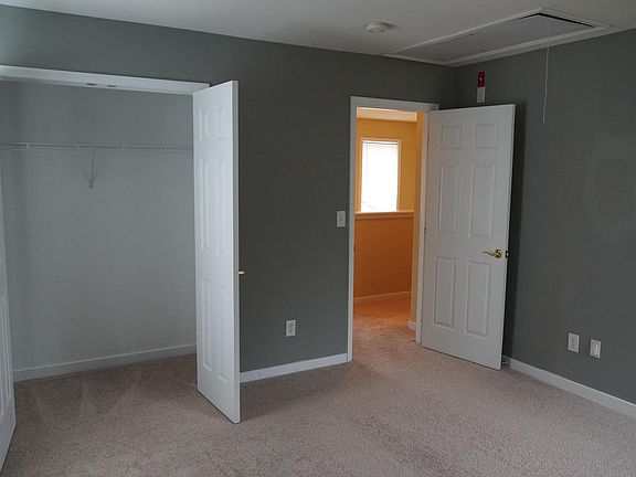 5th image of 214 Lyon Dr