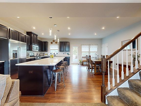 5th image of 111 Moyer Hill Dr