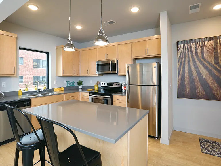310 S 1st St #211 — Photo 6