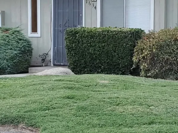 1634 W North Bear Creek Dr, Merced, CA 95348