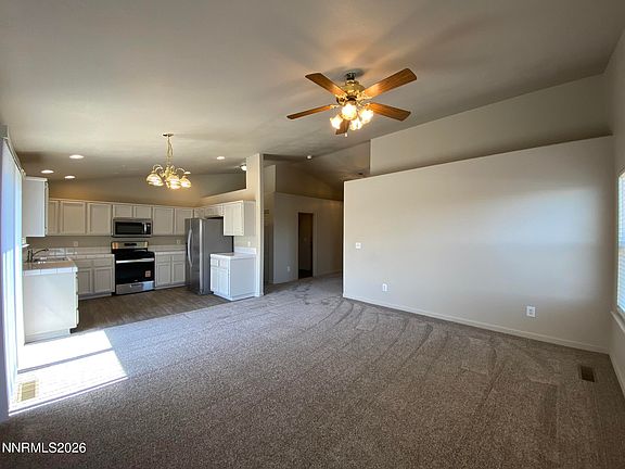4th image of 2197 Ellice Way