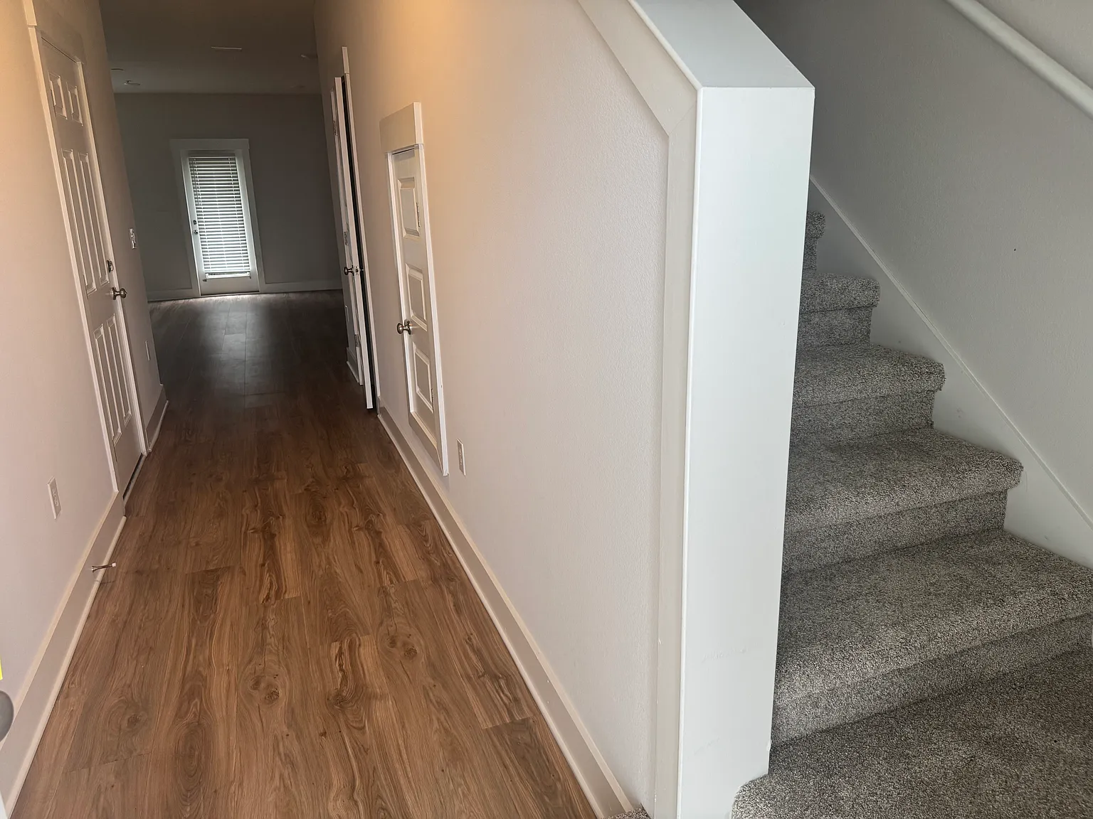 3 bed, 2.5 bath, 1420 sqft, $1,800 — Photo 2
