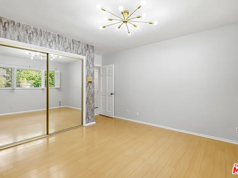 11410 Canton Dr — Photo 21