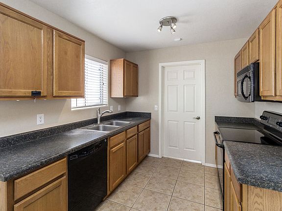 3rd image of 3955 N Kioha Dr