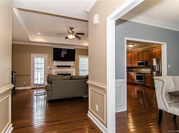 4th image of 501 Pearl Place Ln