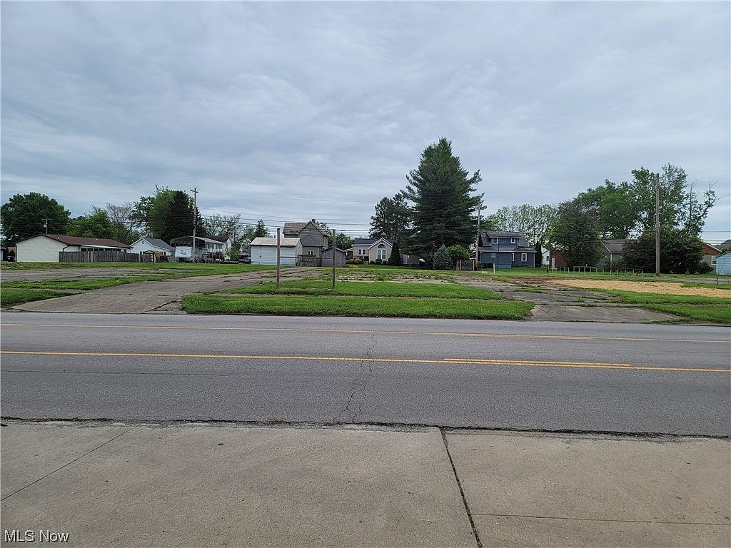 310 Main St, Belpre, OH 45714 MLS 4457504 Zillow
