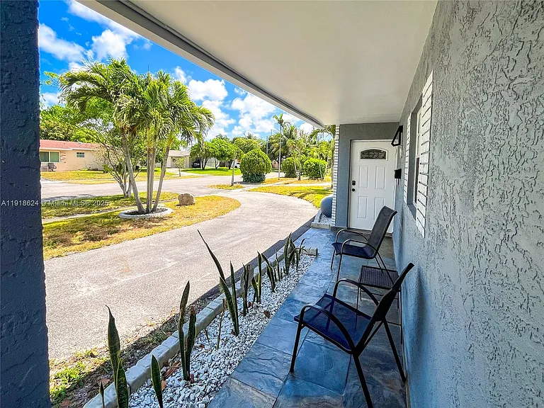 4420 NW 30th Ct — Photo 10