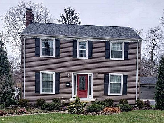 2nd image of 270 S Cadillac Dr