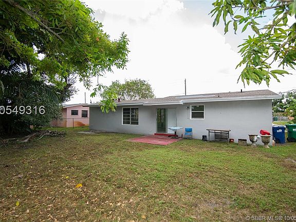 3rd image of 1471 NW 173rd Ter