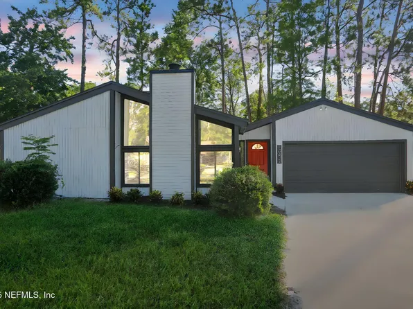 10633 BERGHLEY Court N, Jacksonville, FL 32257