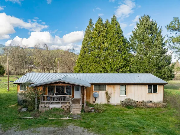 1392 Cedar Flat Rd, Williams, OR 97544