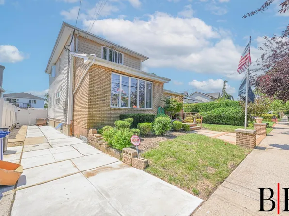 2150 Royce Street image 3 of 36