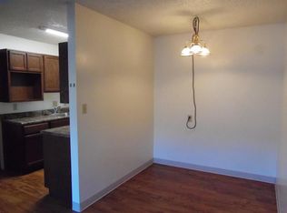 1212 D St APT 12, Lincoln, NE 68502