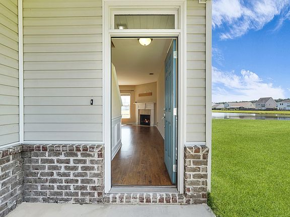 2nd image of 173 Brickhill Cir