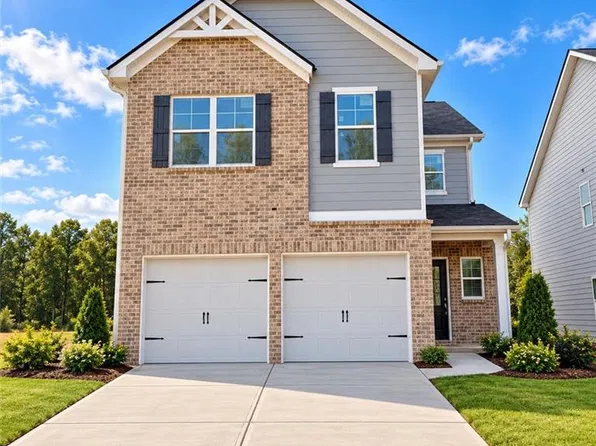 107 Vickers Point Dr, Fairburn, GA 30213