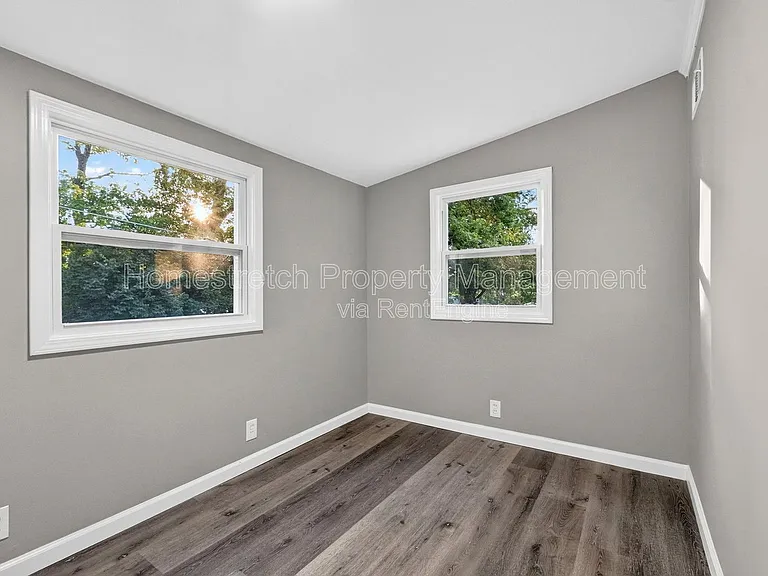 9219 Ellison Dr — Photo 14