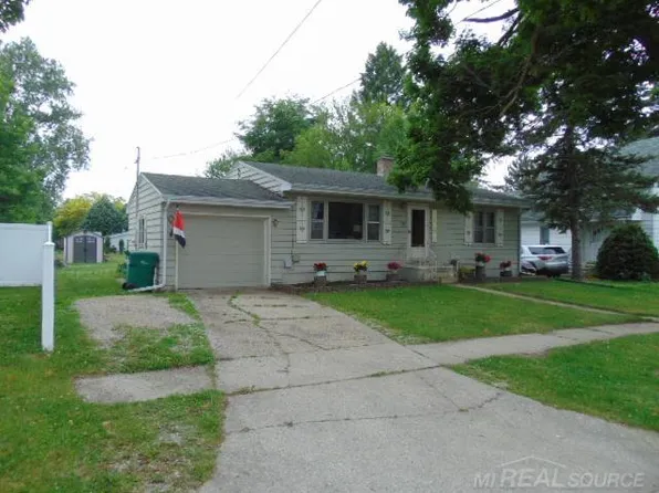 1229 Herman St, Owosso, MI 48867