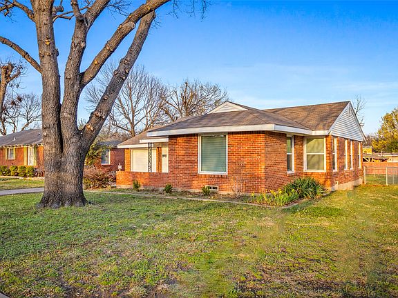 2nd image of 1920 Ruth Dr