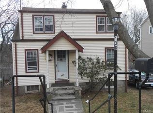 138 Hillcrest Rd, Bridgeport, CT 06606