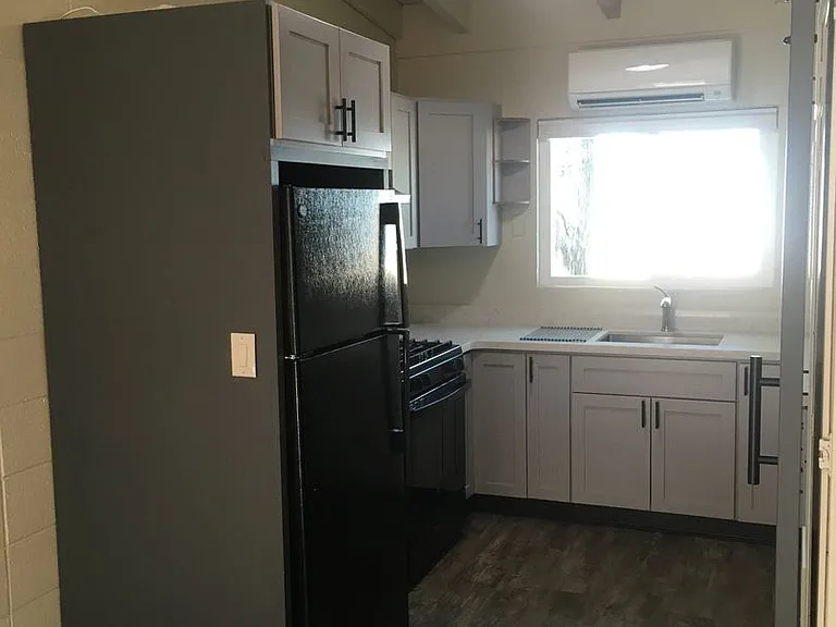 1100 Trinity St — Photo 18