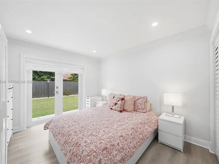 881 NW 133rd Ave — Photo 31