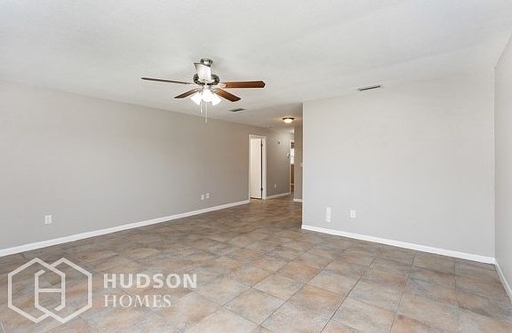 5th image of 2950 Saint John Dr #2