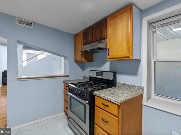 1818 E Pratt St, Baltimore, MD 21231