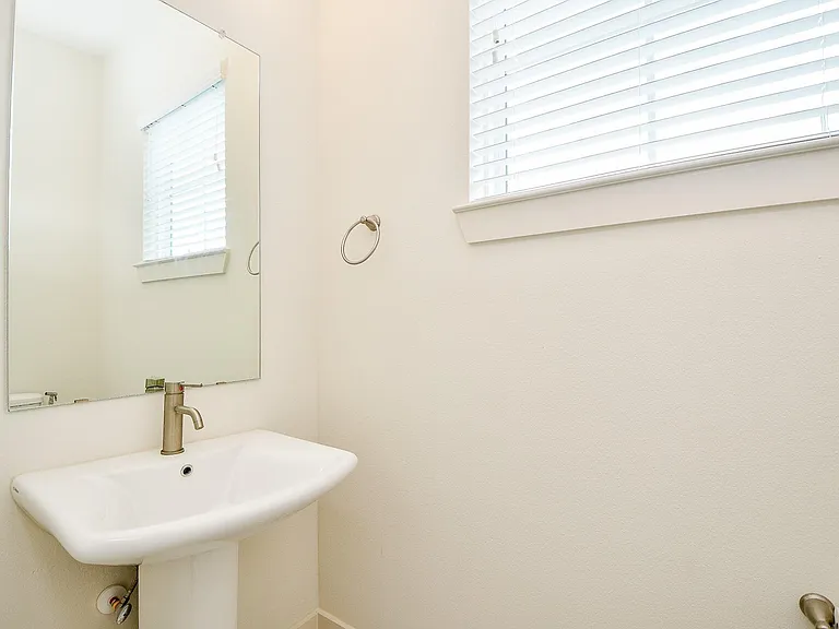 9444 Kerrwood Ln — Photo 9