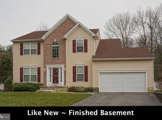 10 Arianas Ct, Mount Laurel, NJ 08054