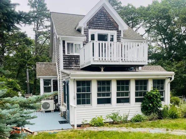 122 Gull Pond Road, Wellfleet, MA 02667