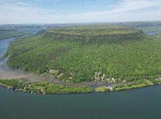 9856 Mullins Cove Rd, Whitwell, TN 37397